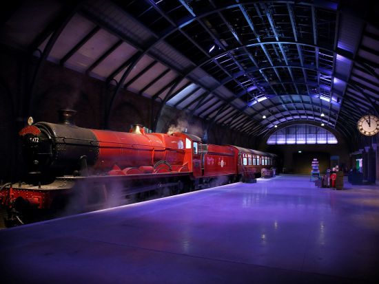 オックスフォード観光付きプランあり！ハリー・ポッター・スタジオツアー＜ロンドン市内集合＞