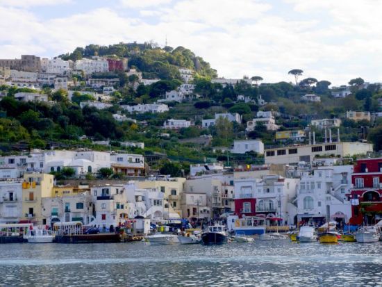 カプリ島 青の洞窟＆ソラーロ山観光 1日ツアー＜ガイド貸切／日本語／ナポリ発着＞by Zenzero