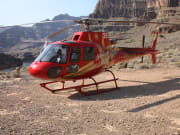 RS7273_las-02-grand-canyon-west-rim-guano-point-from-edge-5-scr