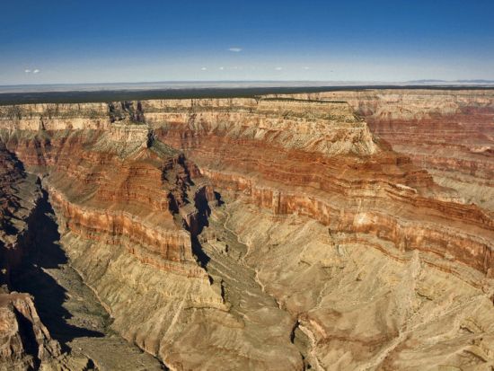 小型飛行機で巡る　グランドキャニオン・サウスリム遊覧飛行 ＜フライト約40分／日本語オーディオガイド／サウスリム発着＞