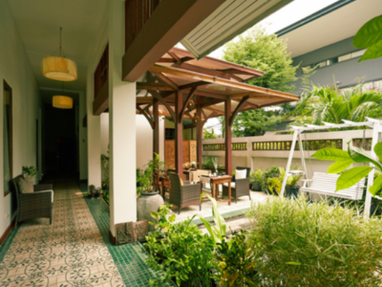 シリギリヤ・スパ「Siri Giriya Spa」タイ伝統の特製ハーブ温浴で体の汚れケア　築50年の古民家を改装したスパ＜バンチャック駅徒歩5分／軽食付き＞