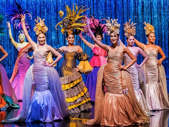 カリプソ（Calypso） タイ古典舞踊ディナーショー＋ニューハーフショー＜選べる開始時間／現地集合・解散またはホテル往復送迎＞