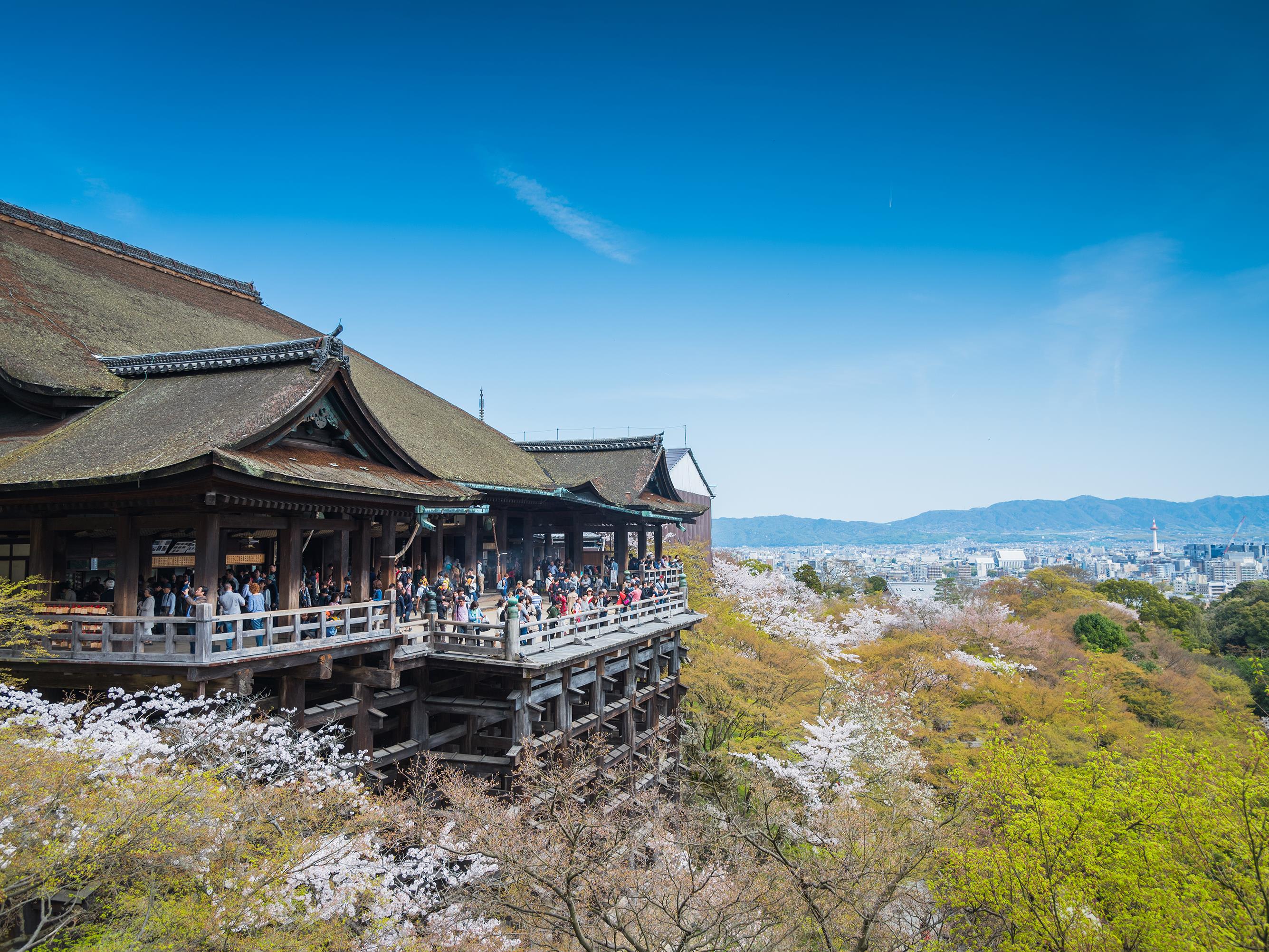 Classic Kyoto: Half Day Bus Tour to Kiyomizu-dera, Kinkakuji ...