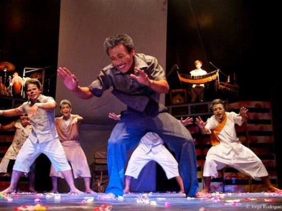 笑いと感動の新感覚エンターテイメント！カンボジアサーカス・ファー チケット事前予約＜送迎付＞