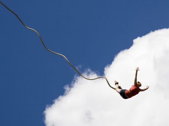 マカオタワーバンジージャンプ事前予約　世界最高地点から時速200キロのフリーフォールを体験 ＜チケット予約＞