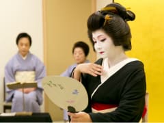 time to geisha traditional dance
