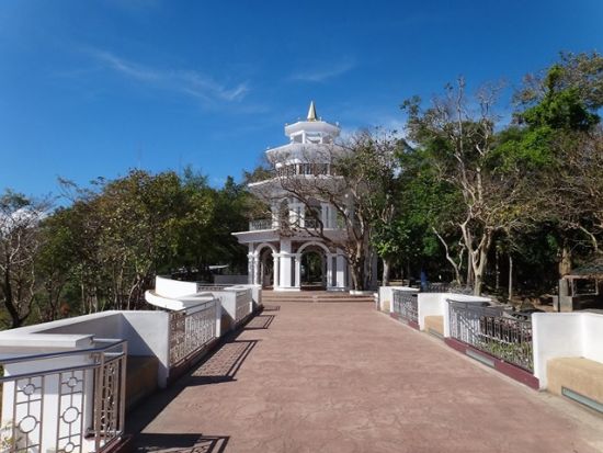 プーケットを一望 カオランヒル展望台とロブスターディナー