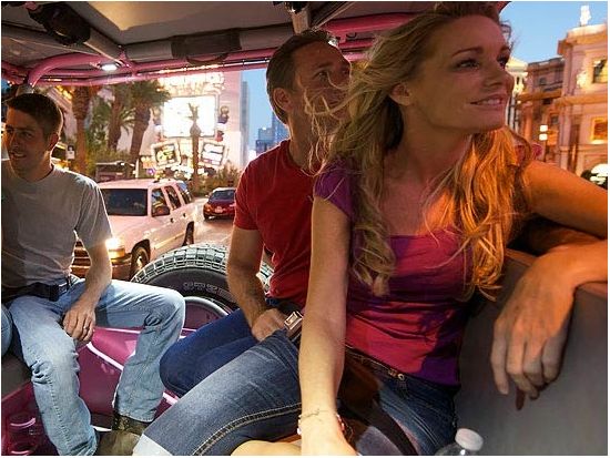 ピンクジープで行く ラスベガス・ナイトツアー　巨大観覧車ハイローラー搭乗あり ＜英語ガイド＞