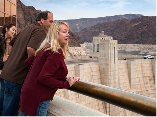 フーバーダム半日観光ツアー ＜英語ガイド＞