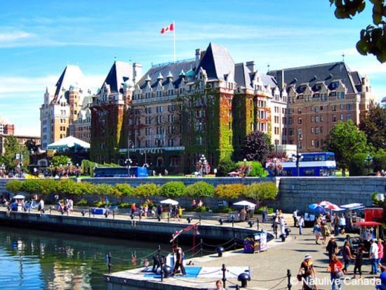 ビクトリア＆ブッチャートガーデン　日帰り観光ツアー ＜3～11月／日本語ドライバーガイド／バンクーバー発＞