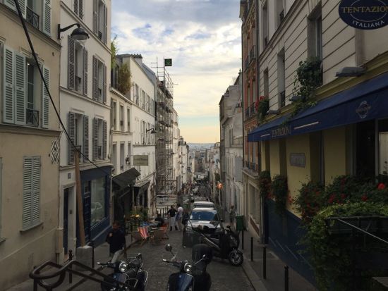 アメリの愛したモンマルトル散策 プライベートツアー＜貸切／日本語アシスタント＞by[みゅう]