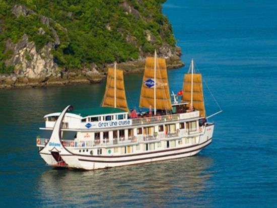 世界遺産ハロン湾1泊2日クルーズ「グレイライン号」欧米人で賑わうモダン・クラシックな船旅