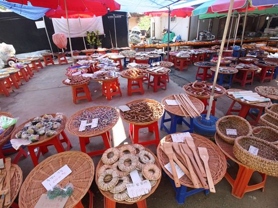 世界遺産安東(アンドン)日帰りツアー　河回村＋仮面劇観賞＋伝統市場体験　名物・安東グルメ付き＜終日／日本語ガイド／昼食付＞