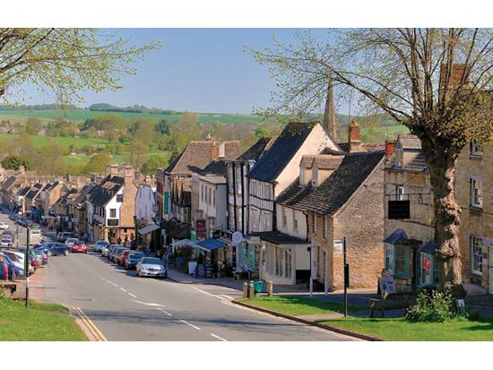 コッツウォルズ10の村から選べる！日帰りツアー＜貸切／10時間／日本語／ロンドン発＞