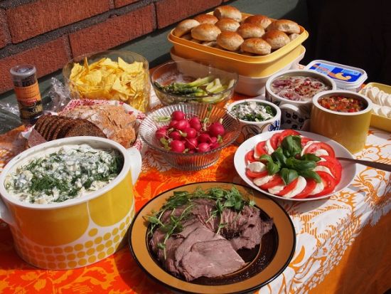 フィンランドの家庭料理体験ツアー 実際に現地のご家庭に訪問！＜貸切／日本語ガイド同行／ヘルシンキ発＞