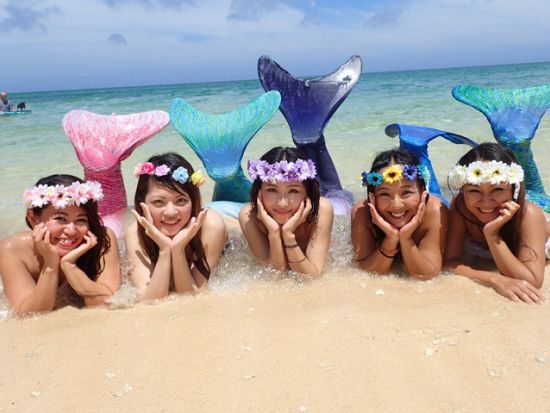 マーメイドスイム 人魚になって泳ごう！撮ろう！海外でも人気のビーチフォト体験＜写真無料／カット数無制限／本島中部 恩納村＞