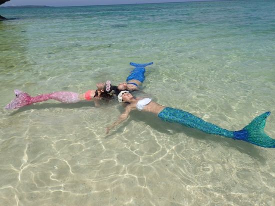マーメイドスイム 人魚になって泳ごう！撮ろう！海外でも人気のビーチフォト体験＜写真無料／カット数無制限／本島中部 恩納村＞