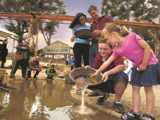 Sovereign Hill panning for gold