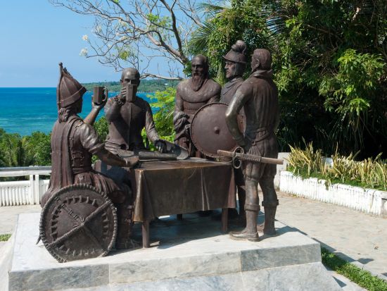 ボホール島日帰り観光ツアー メガネザル＆チョコレートヒルズ ジップバイク／バギー体験可！＜現地日本語可日本語ガイド／ビュッフェ昼食付き／ボホール島発＞