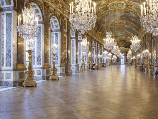 世界遺産ベルサイユ宮殿  日本語公認ガイド半日ツアー ランチ or ディナー付きプランあり ＜午前・午後／イヤホン付き／オペラエリア発＞ by Mybus