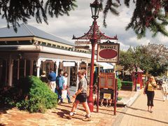 Auckland Sightseeing Tour Parnell Village