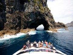 Bay of Islands Cruise Tour Hole in the Rock