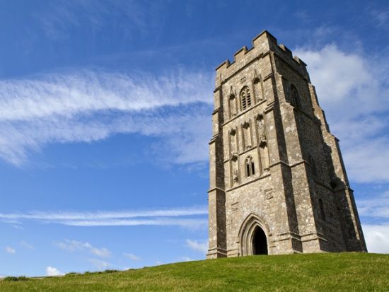 【貸切】ストーンヘンジ＆グラストンベリー＆エーヴベリー1日観光ツアー ロンドン・パワースポット巡り＜専用車／日本語／ロンドン発＞