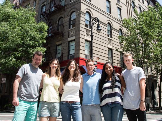 ニューヨーク　海外ドラマ＆映画ロケ地ツアー ＜英語ガイド＞