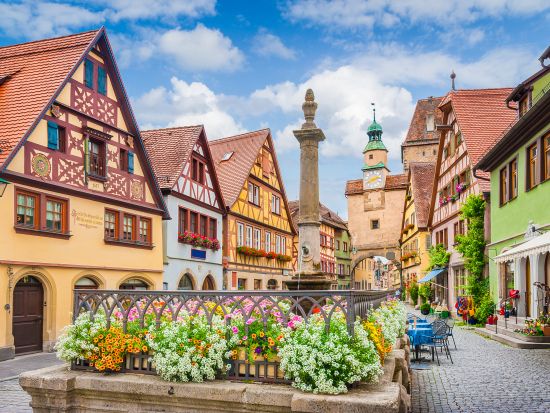 ローテンブルク＆ハールブルク城 日帰り観光ツアー ＜4月～10月／日本語アシスタント／水／ミュンヘン発＞ by Mybus