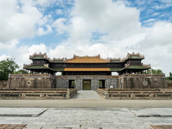 フエ市内　貸切観光ツアー ＜8時間／現地語ドライバー／ダナンまたはホイアン発＞