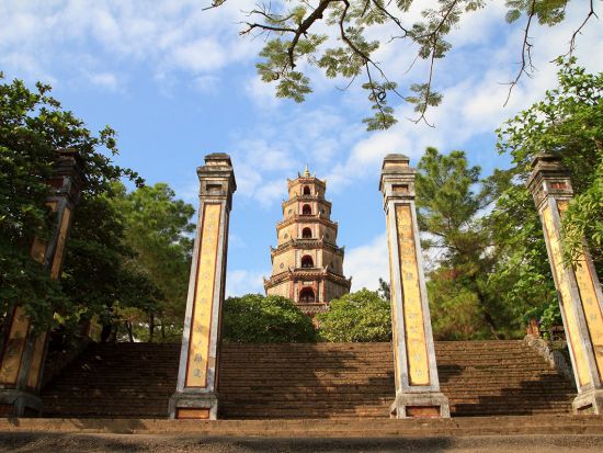 フエ市内　貸切観光ツアー ＜8時間／現地語ドライバー／ダナンまたはホイアン発＞
