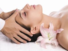 Relaxing_at_a_Comfy_Spa (3)