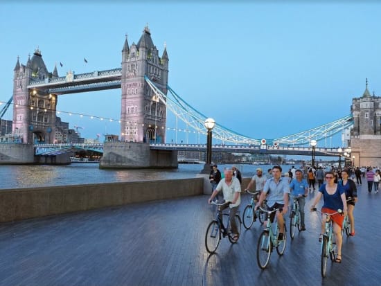 Tower Bridge, London bike tour, bike tour at night