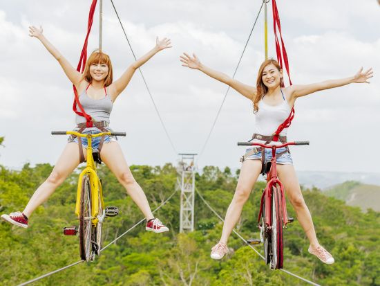 ボホール島1日観光ツアー 絶景チョコレートヒルズ＆メガネザル  名物ロボック川ランチクルーズ＋往復フェリー代込の安心プラン！＜日本語ガイド／送迎付／セブ発＞