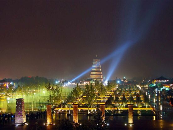 飛行機で日帰りで行く！西安1日観光ツアー＜英語ガイド／往復航空券込／上海発＞