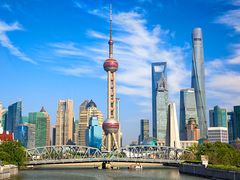 Oriental Pearl TV Tower_shutterstock_351311348