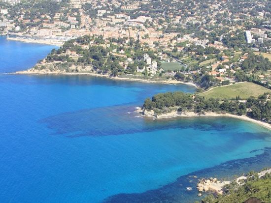 日本語ドライバーガイドがご案内！憧れの南仏を気ままにドライブ　お好きな場所へご案内＜貸切／日本語／マルセイユ発＞