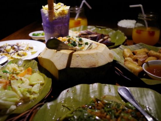 地元人にも人気！水上に浮かぶレストラン☆「ランタウ・フローティング・ネイティブレストラン」食事券&事前予約サービス＜送迎オプションあり＞	