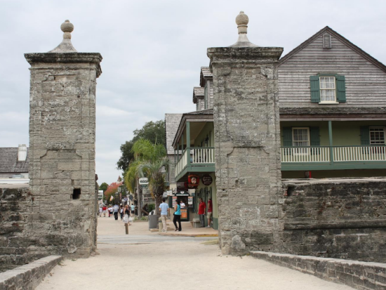セント・オーガスティン　日帰り観光ツアー ＜英語ドライバーガイド＞