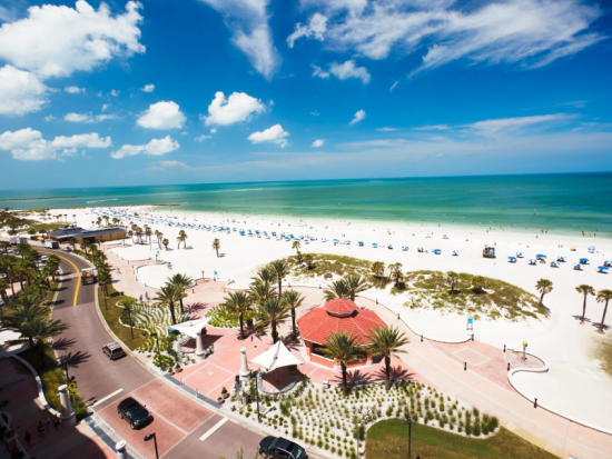 クリアウォータービーチ　送迎バスサービス ＜スピードボート体験などオプション付きのプランあり／英語ドライバー＞