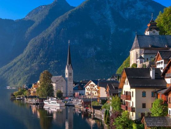 世界遺産ハルシュタット　半日観光ツアー ＜英語ガイド／ザルツブルク発＞