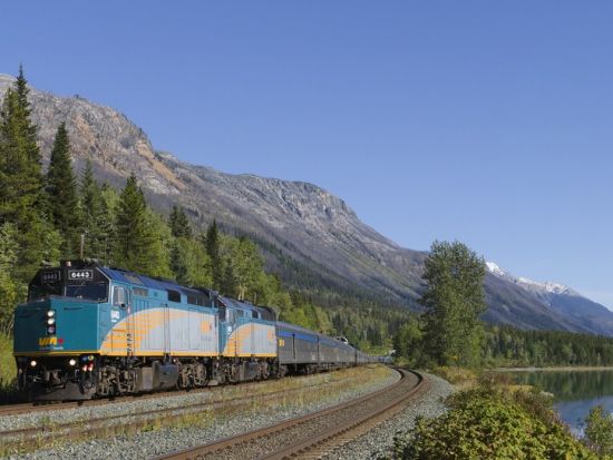 モントリオール ⇒ トロント　VIA鉄道チケット予約 ＜片道＞