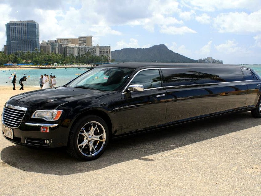 Private Stretch Limousine Airport Car Service Transportation to