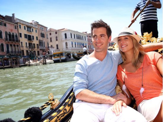 ヴェネツィア ゴンドラ遊覧　30分コース＜貸切＞