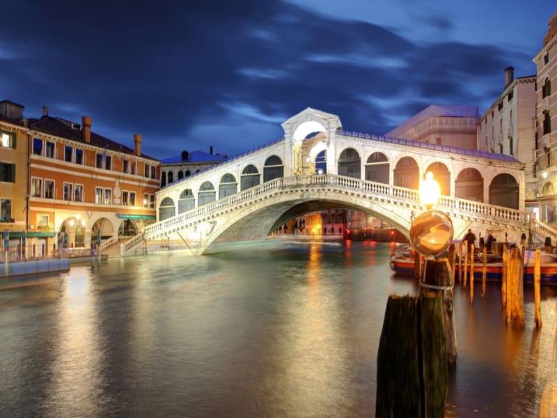 Rialto Bridge, Venice Grand Canal, night