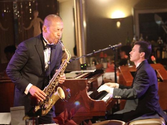 サンセット・ディナークルーズ 　  スターオブホノルル号　20名以上のグループプラン！プライベートルームでコースディナー＆ショー　