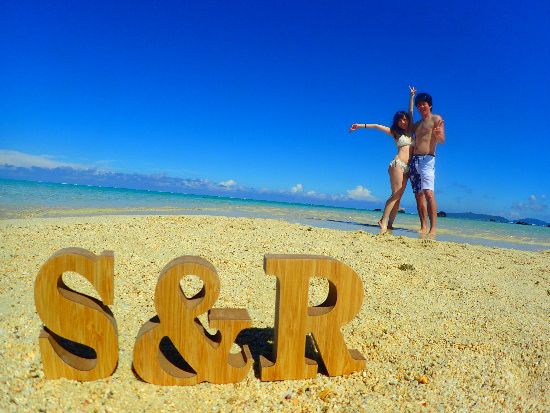 幻の島上陸＋ウミガメシュノーケリングツアー 石垣育ちのガイドと行く少人数制ツアー！水中カメラの無料レンタル 竹富島での途中離団OK＜半日／市街地送迎／石垣島発＞