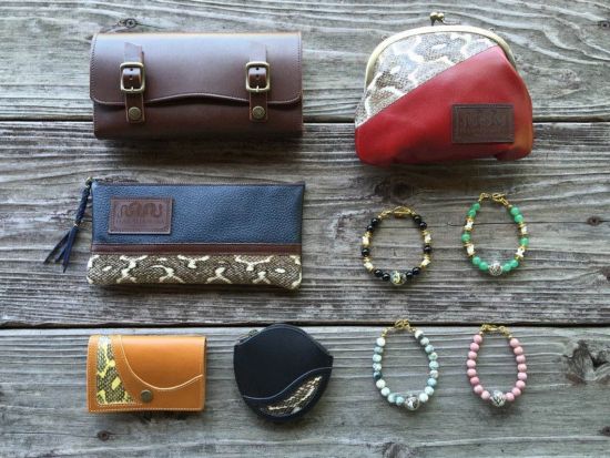 愉快なハブのショータイム「ハブと愛まショー」1日3回開催　ハブ使いが笑い・驚き・奄美の伝統をお届け＜笠利町＞ by 原ハブ屋奄美