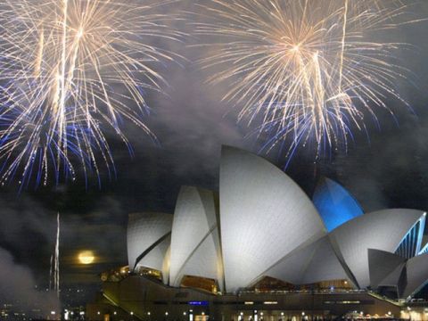 【2025年12月31日】大晦日限定！シドニー2000号カウントダウンディナークルーズ＜コースメニュー＞by Captain Cook Cruise