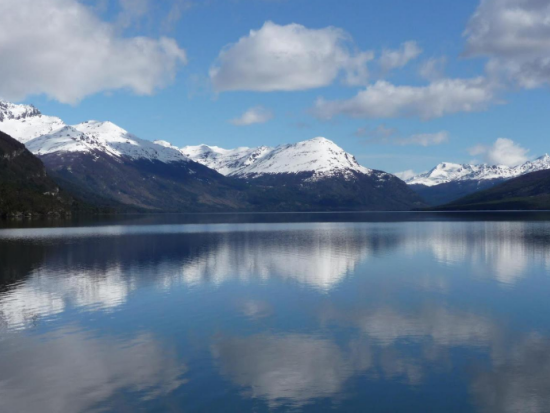 「世界の果て号」に乗る！ティエラ・デル・フエゴ国立公園と南フエゴ鉄道乗車ツアー＜混載／英語ガイド／ウシュアイア発＞